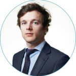 Portrait professionnel Athanase De Lassus Senior Manager Financial Markets Investments Nexialog Consulting auteur étude transmission patrimoniale